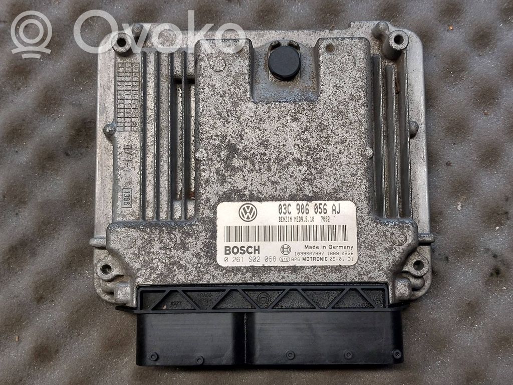Volkswagen Golf V Engine control unit/module 