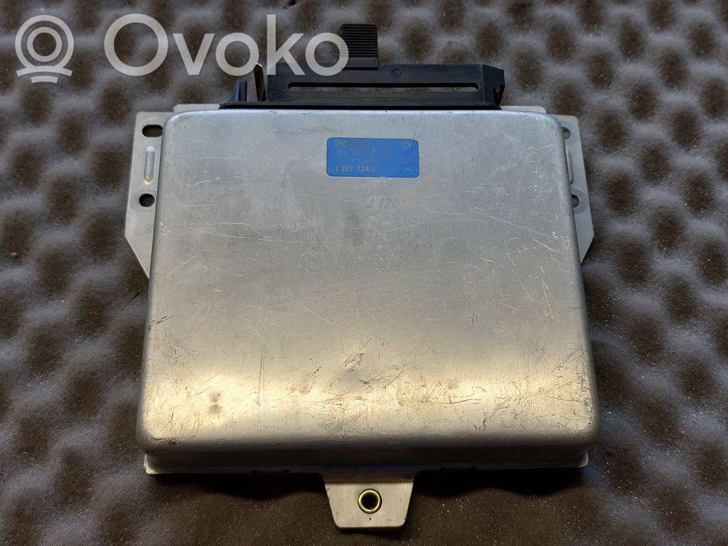 BMW 5 E34 Engine control unit/module 