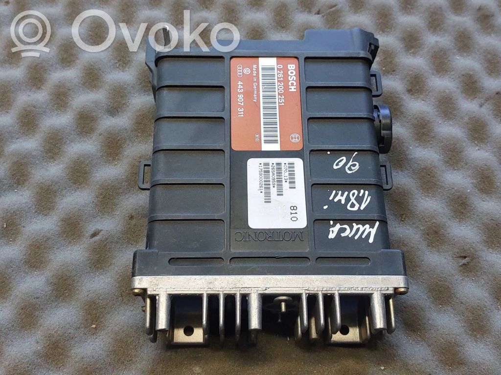 Engine control unit/module   443907311,0261200251,26SA0959