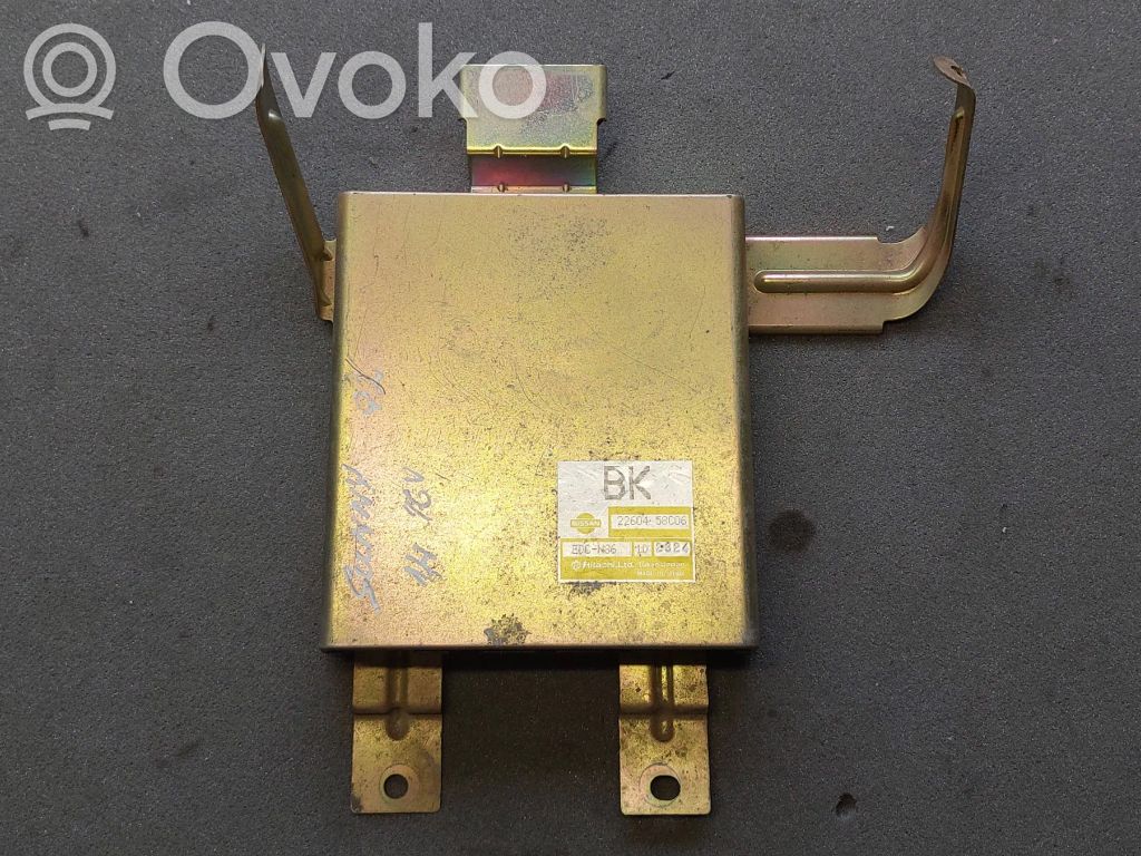 Nissan Sunny Engine control unit/module 