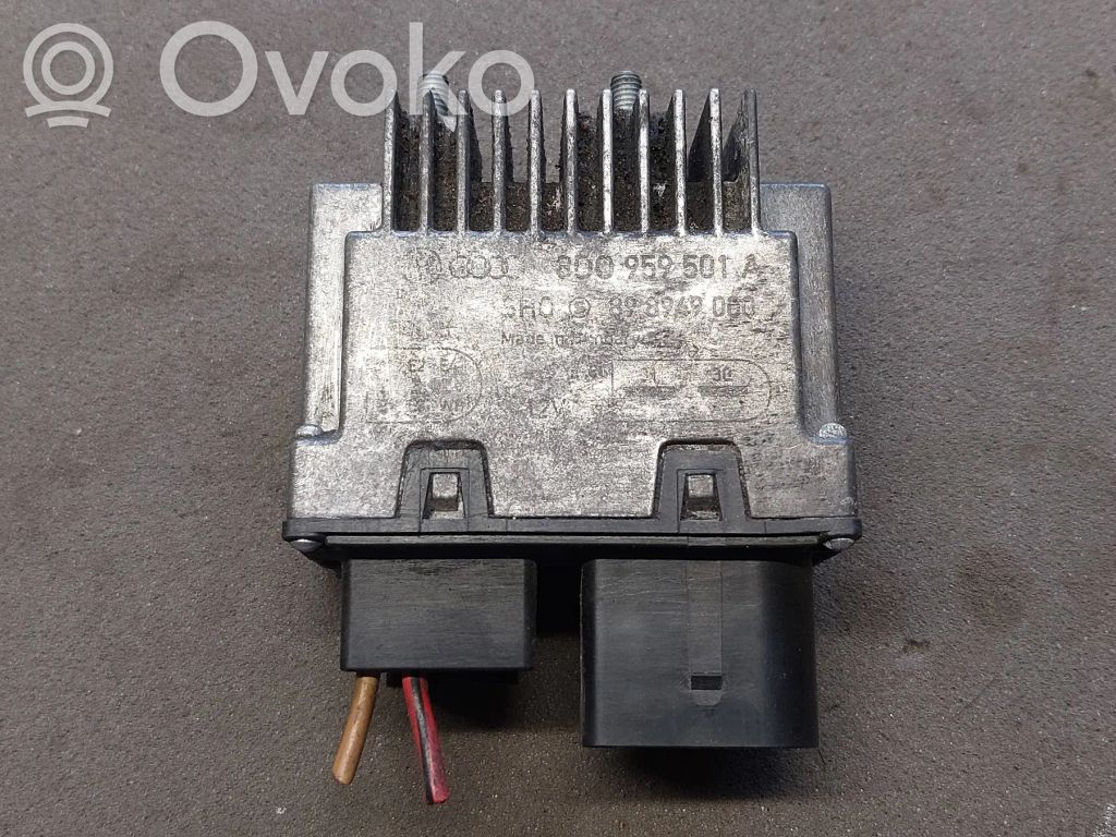 Audi A6 S6 C5 4B Relais Kühlerlüfter 
