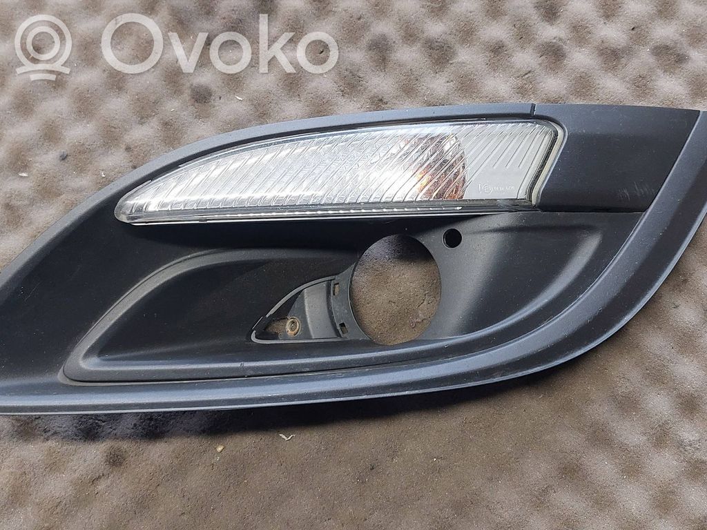 Opel Astra J Front fog light trim/grill 