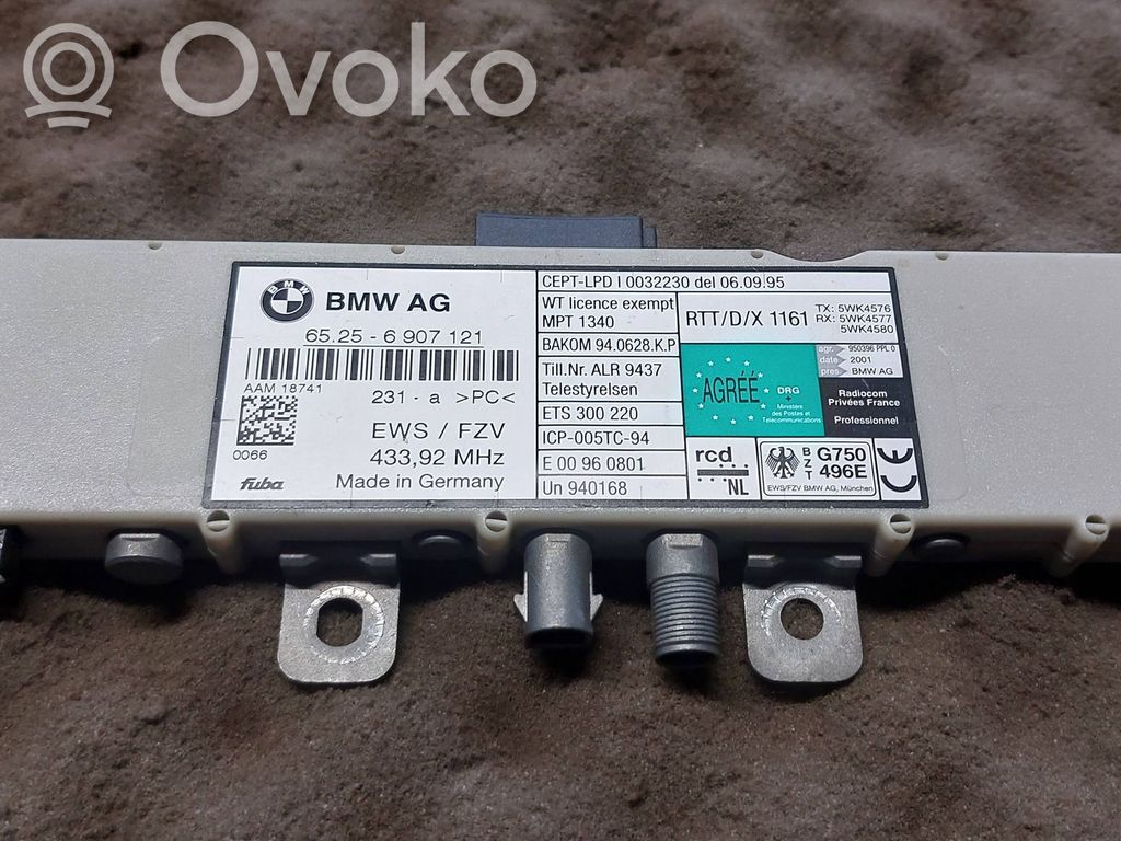 BMW 3 E46 Antenos stiprintuvas 