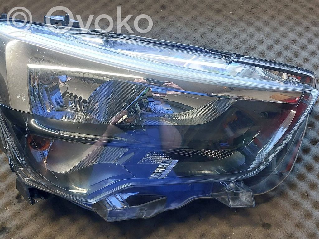 Opel Combo E Headlight/headlamp 