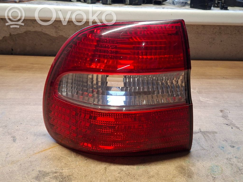 Volvo S40, V40 Lampă spate în caroserie 