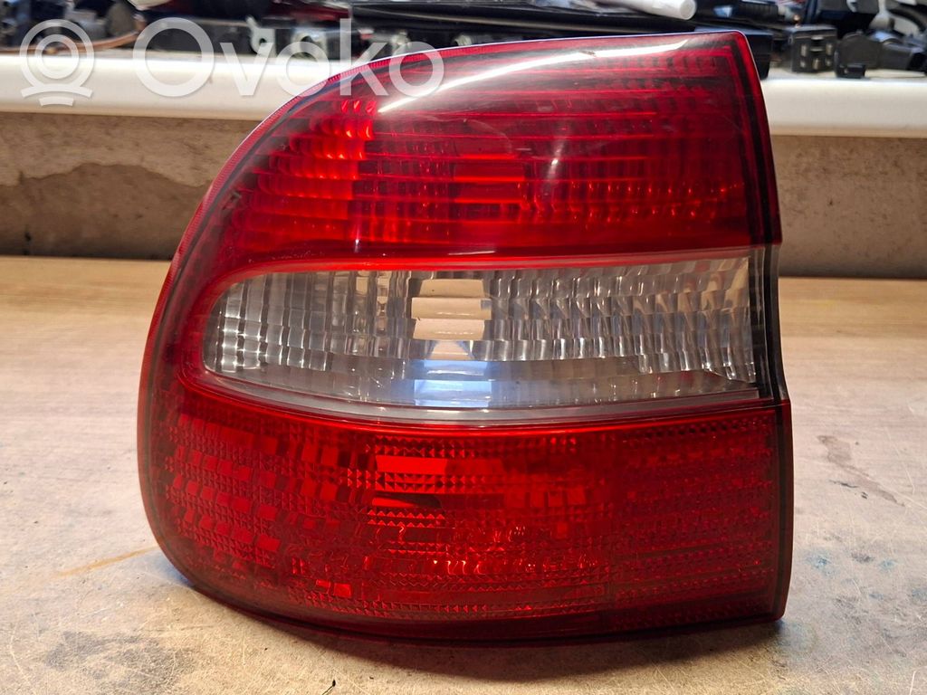 Volvo S40, V40 Lampă spate în caroserie 