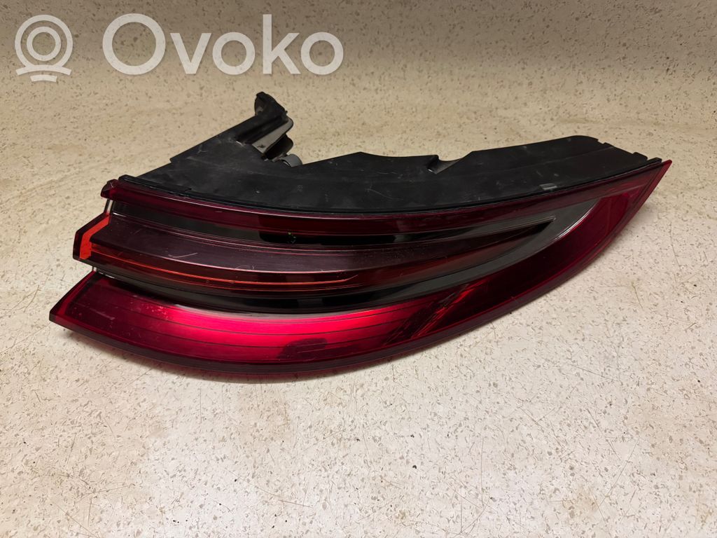 Porsche Panamera (971) Rear/tail lights 