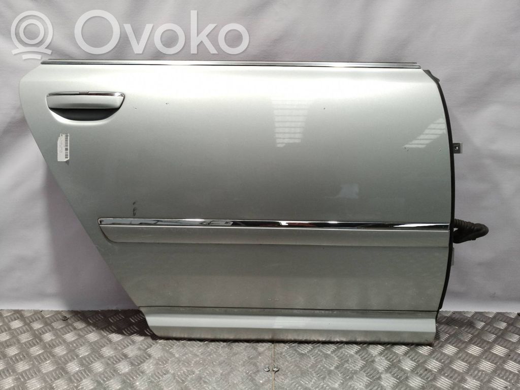 Audi A8 S8 D3 4E Aizmugurējās durvis 