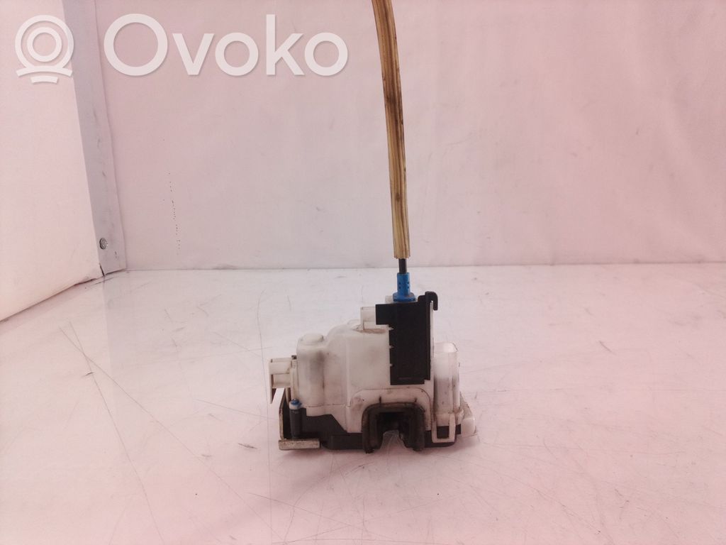 Etuoven lukko