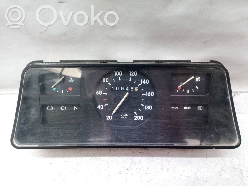 Opel Corsa A Speedometer (instrument cluster) 