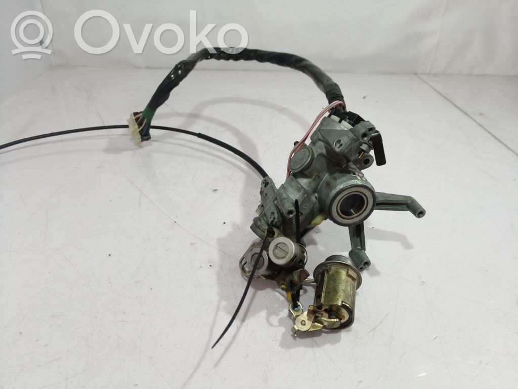 Isuzu Rodeo Užvedimo spynelė 