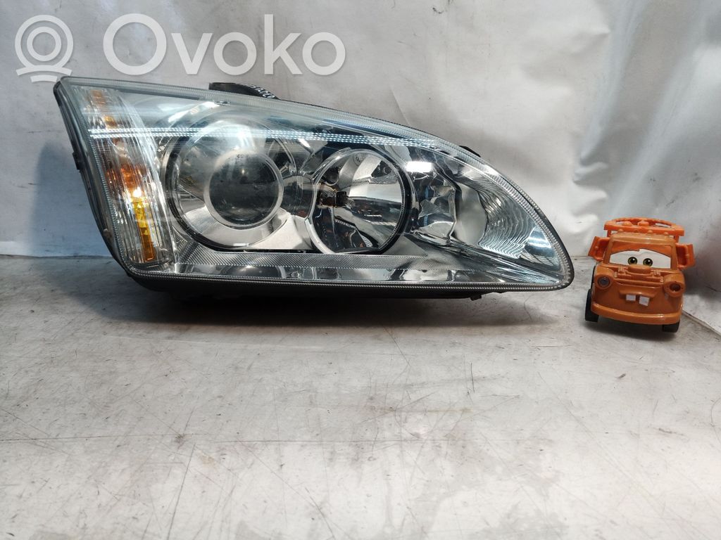 Ford Focus Headlight/headlamp 