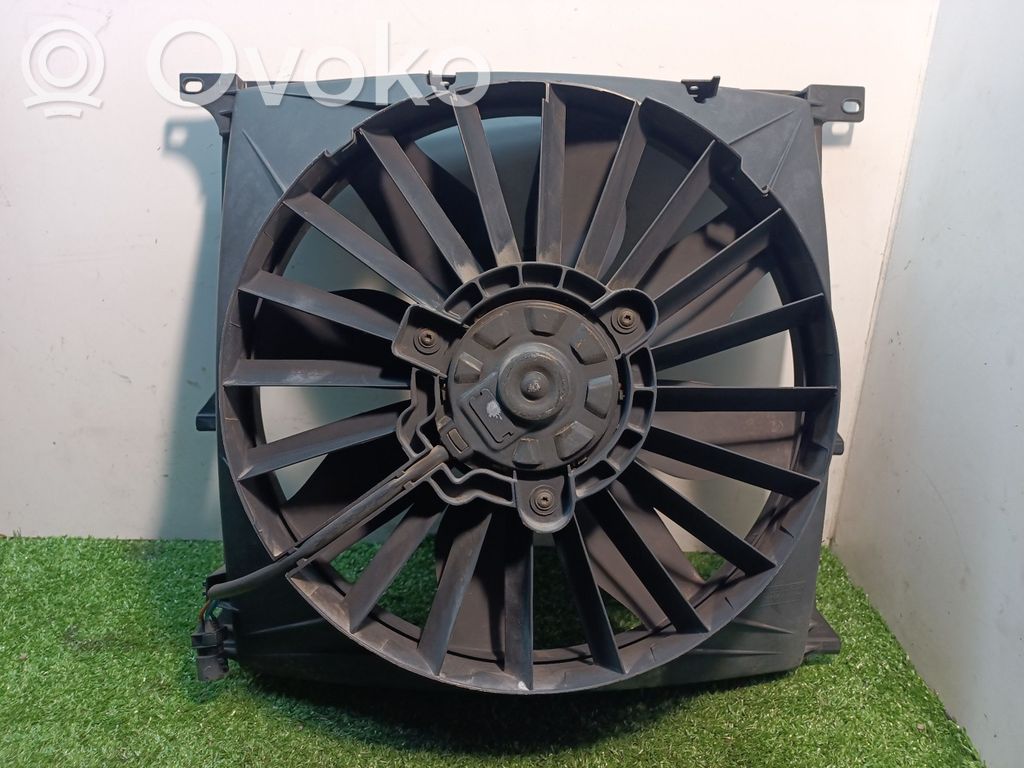 BMW 3 E36 Elektrisks radiatoru ventilators 