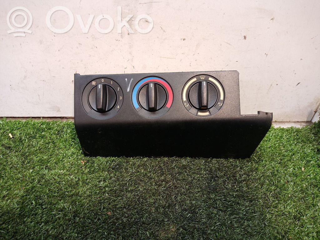 BMW 3 E36 Modul unitate control aer condiționat 