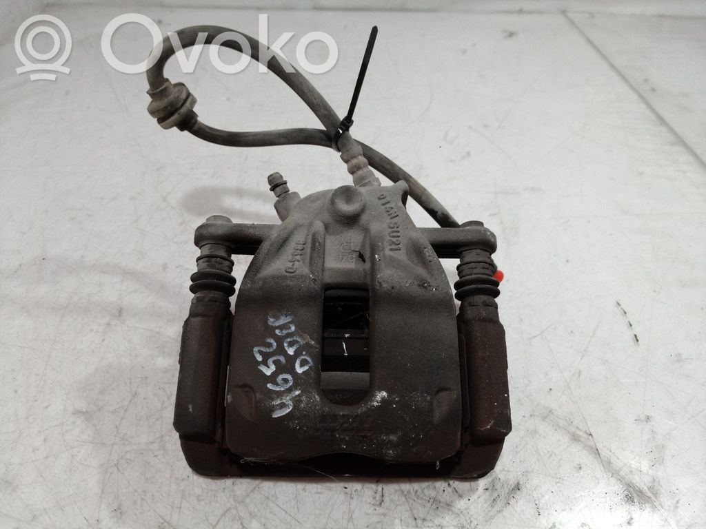 Renault Clio III Priekšējais suports 