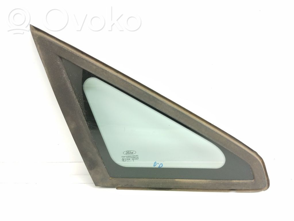 Ford Focus Front triangle window/glass 