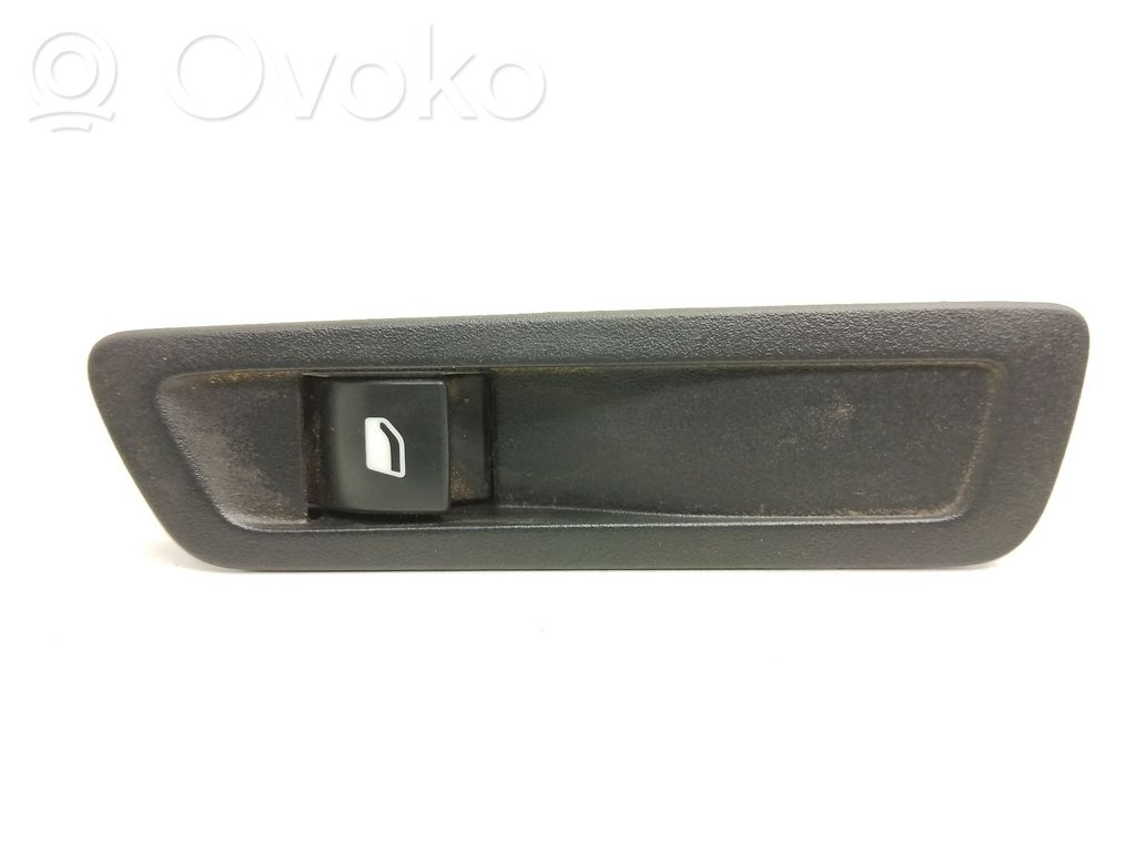 Electric window control switch   9674873977