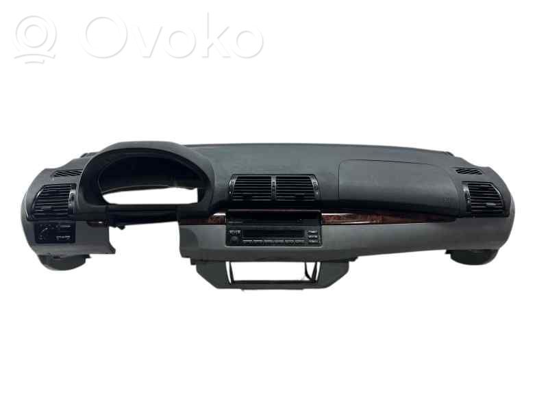 BMW X5 E53 Dashboard 