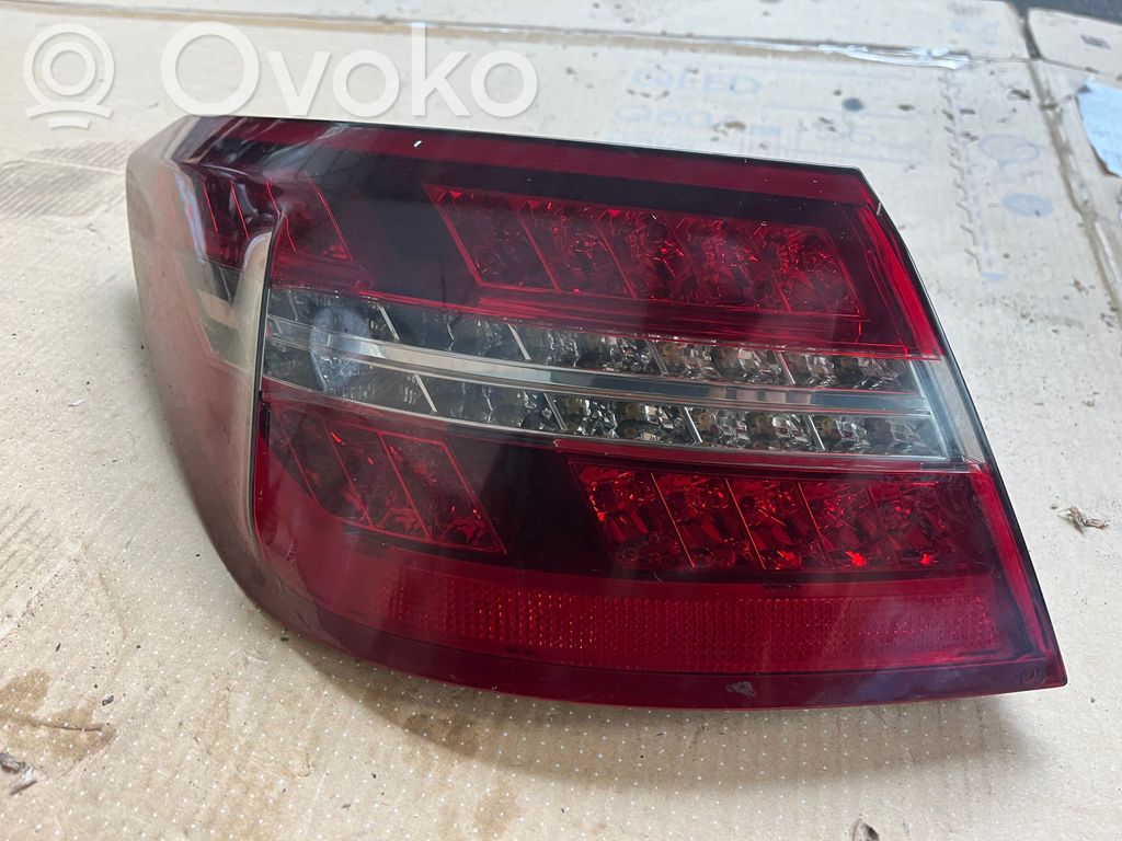 Mercedes-Benz E C207 W207 Lampă spate în caroserie 