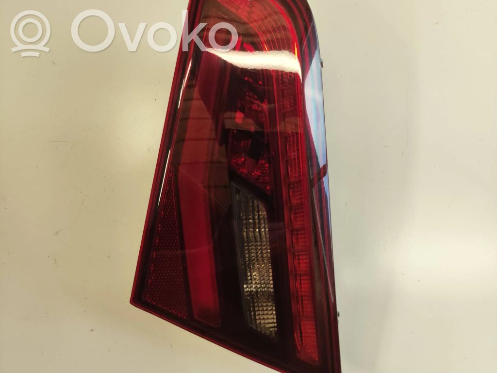 Audi A3 S3 8V Galinis žibintas dangtyje 