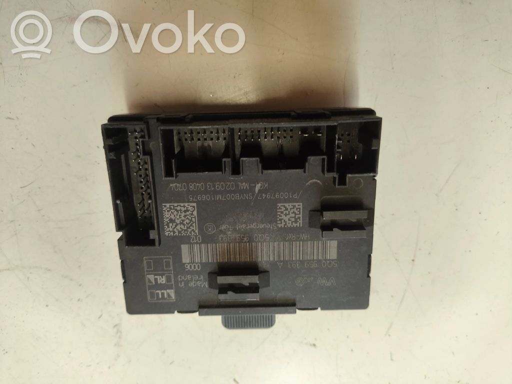 Volkswagen Golf VII Door control unit/module 