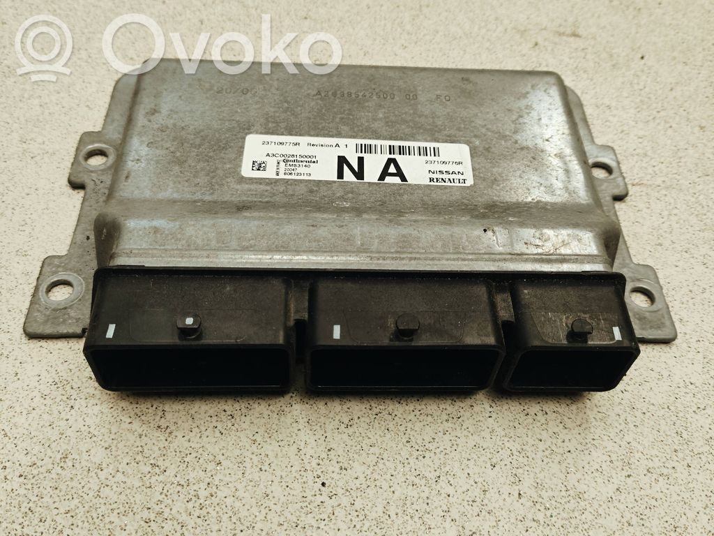 Dacia Sandero Engine control unit/module 