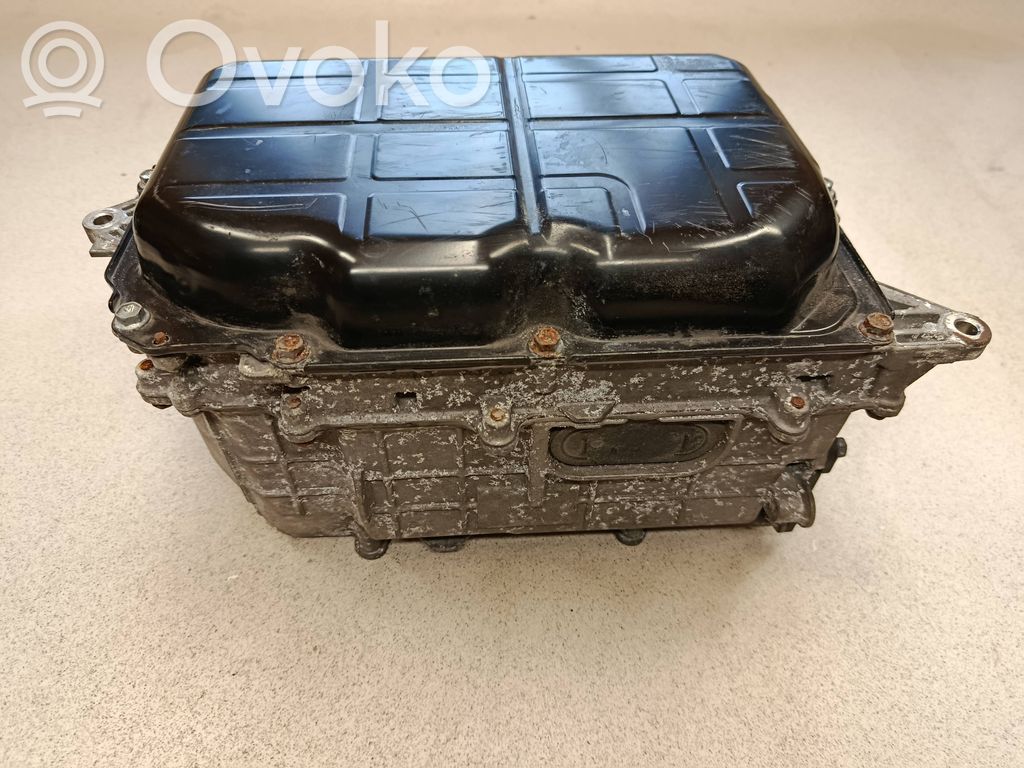 Inversor/convertidor de voltaje   G920076040