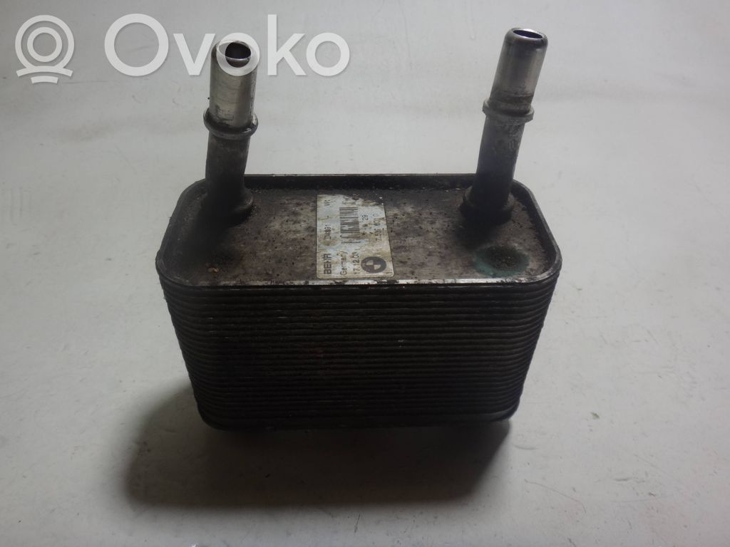 Engine oil radiator   7537601