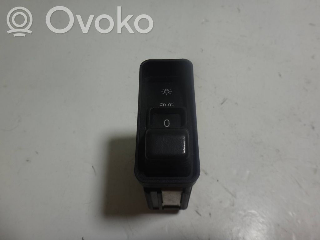 Light switch   8351235