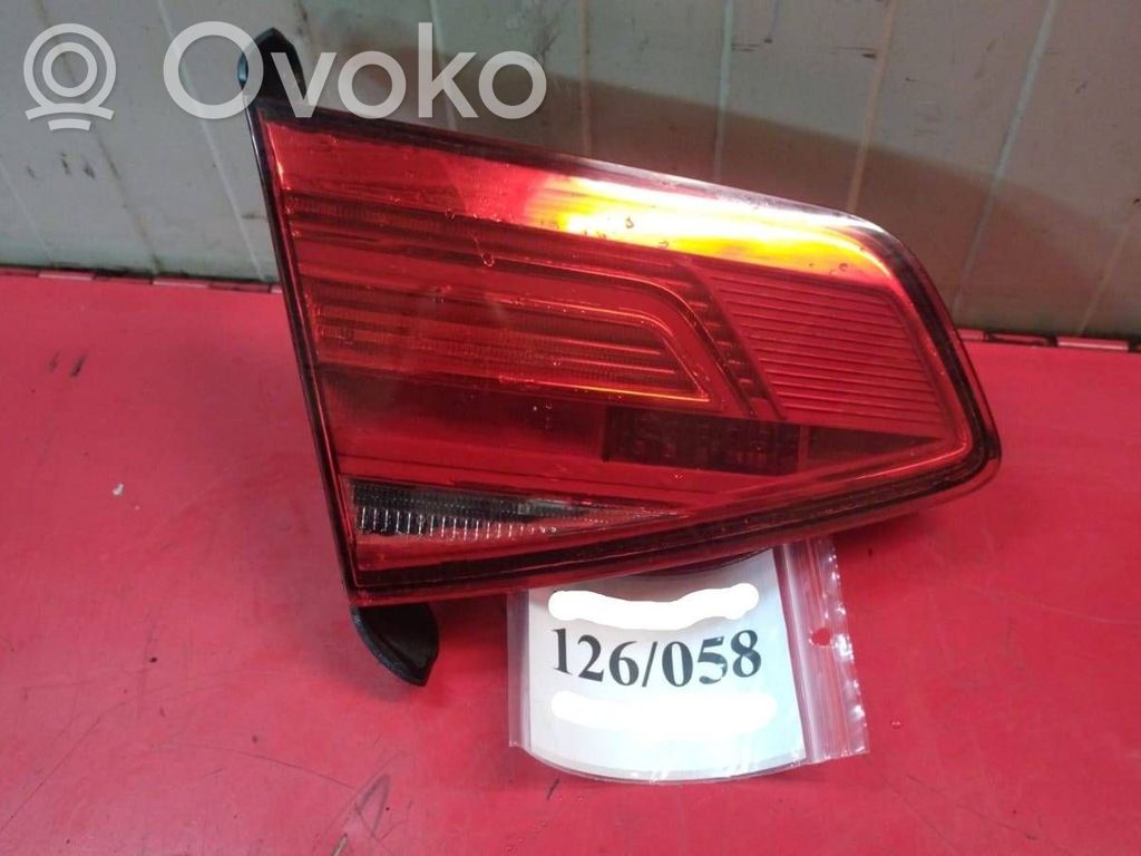 Volkswagen PASSAT B8 Lampy tylnej klapy bagażnika 