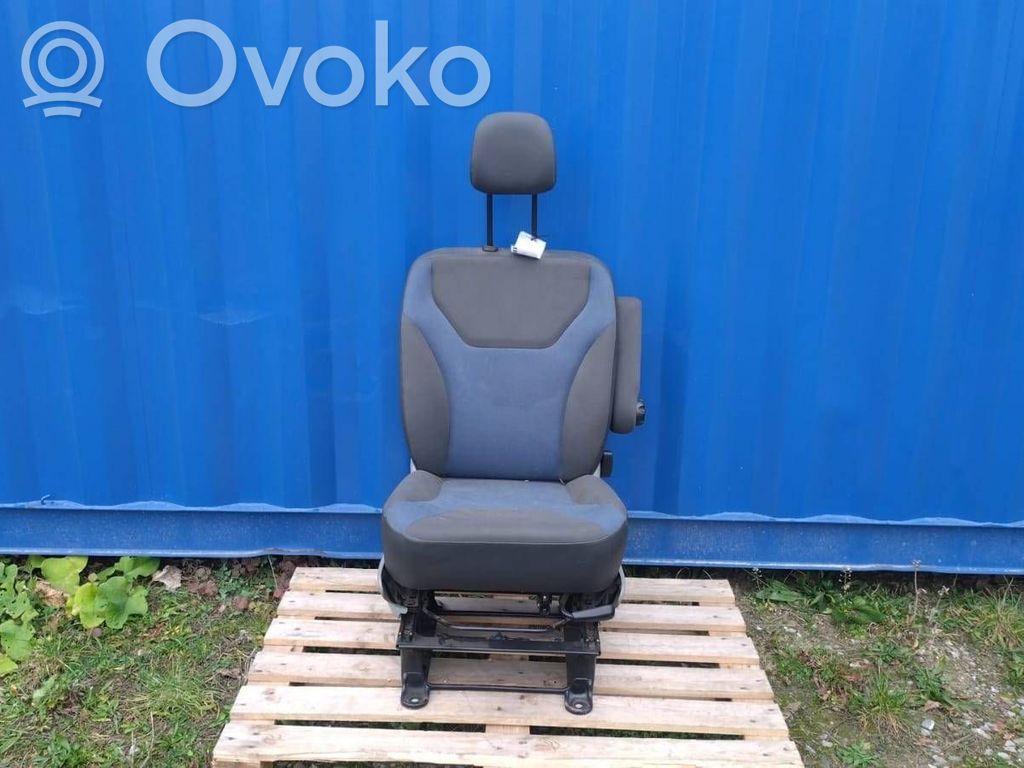 Etumatkustajan istuin