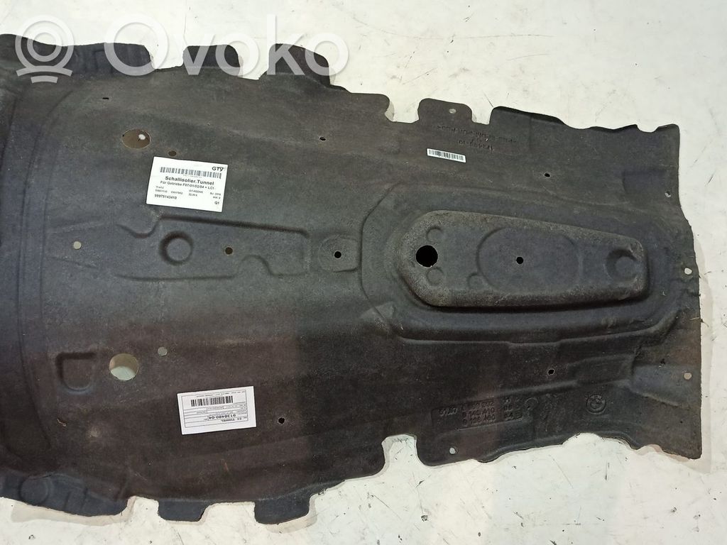 BMW 7 F01 F02 F03 F04 Alte piese de sub caroserie 
