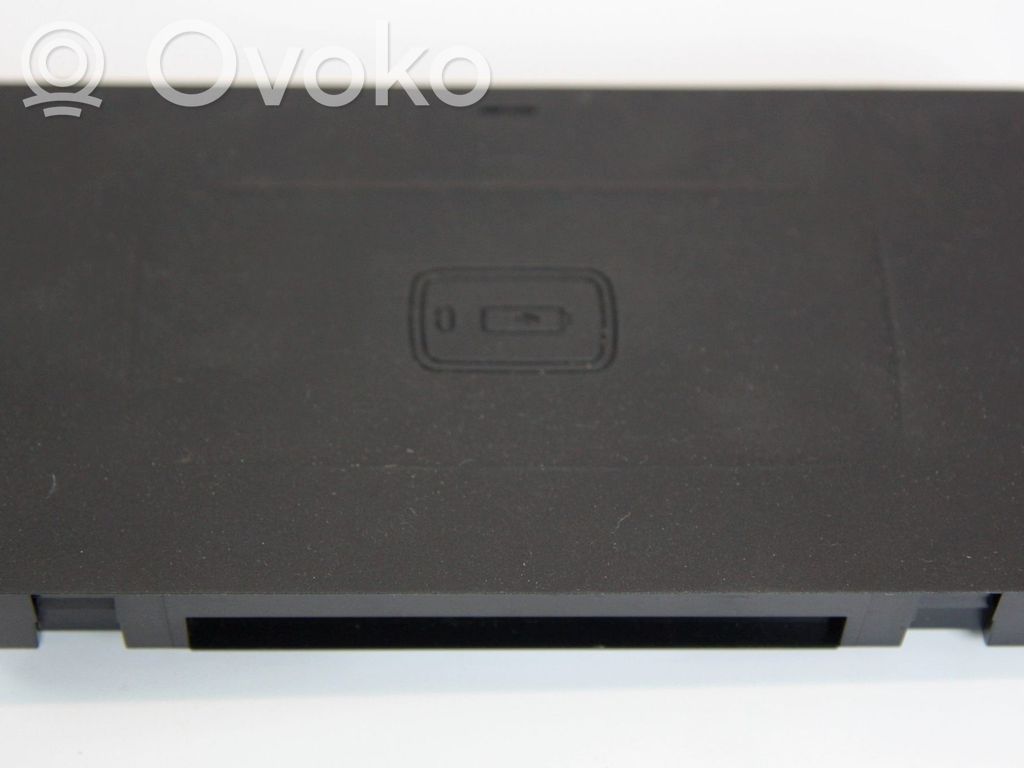 BMW X3 G01 Wireless charging module 