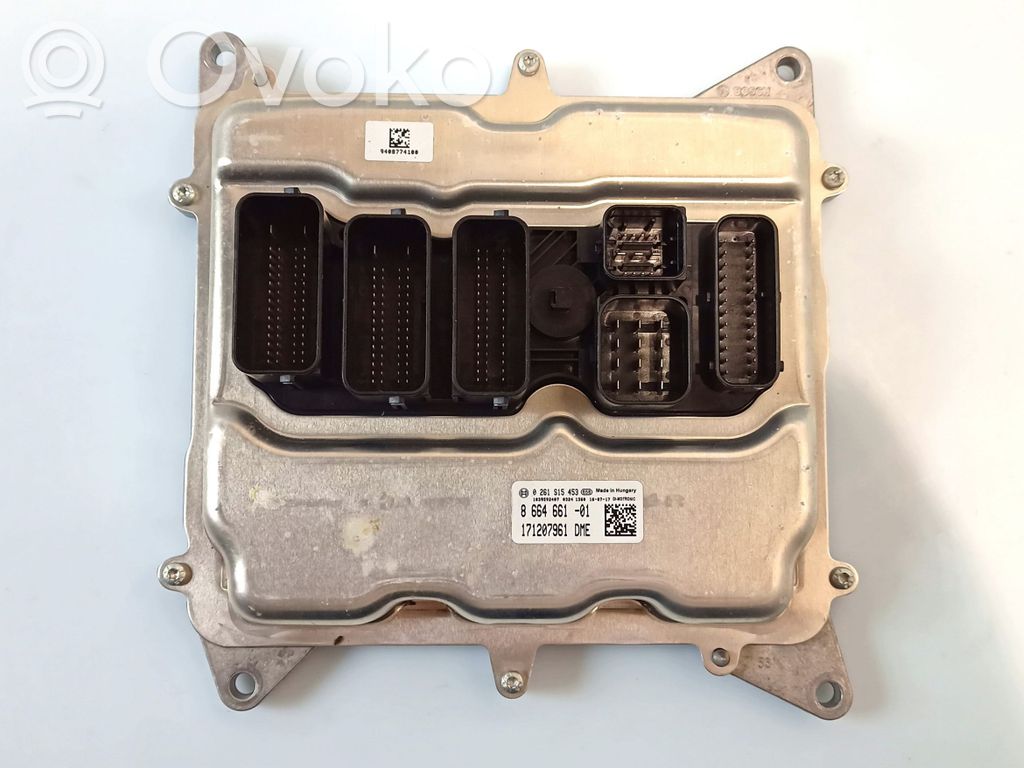 BMW 5 F10 F11 Engine control unit/module 