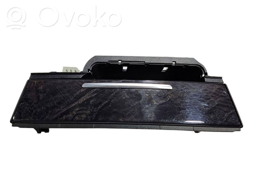 BMW 7 F01 F02 F03 F04 Scrumieră 