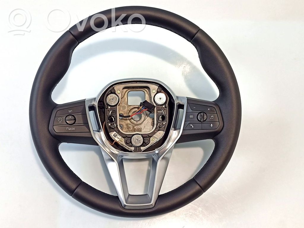 BMW X1 U11 Steering wheel 