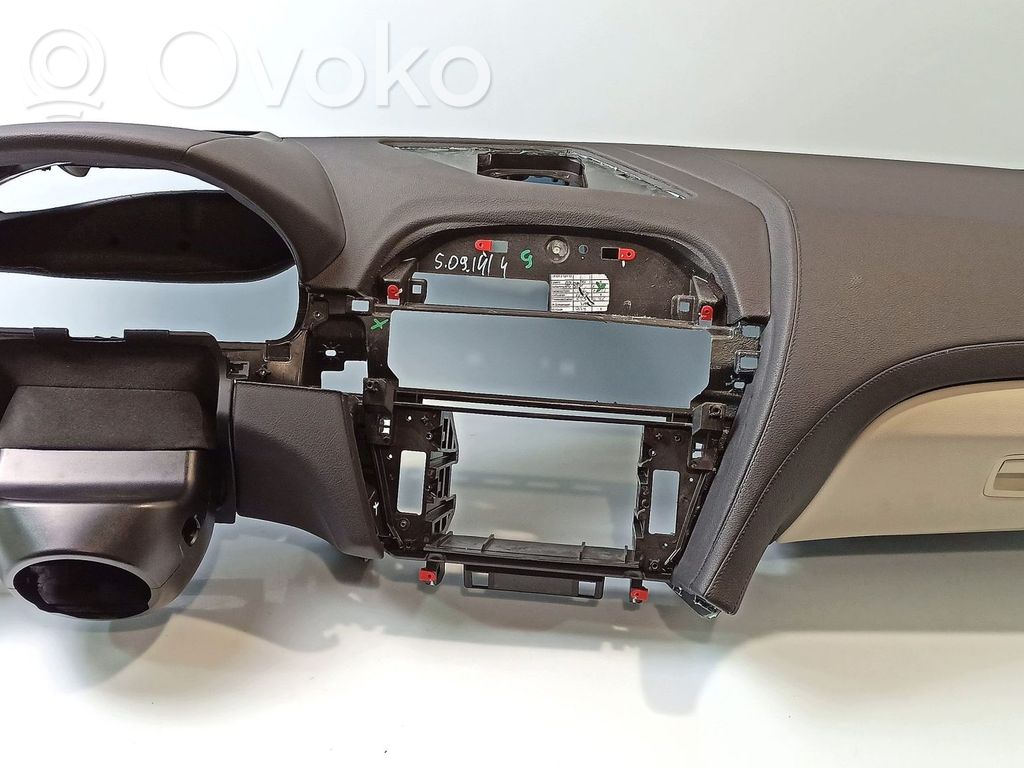 BMW 6 F06 Gran coupe Bord 