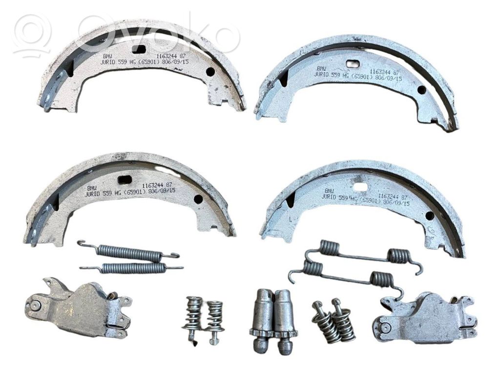 BMW 2 F22 F23 Bremsbelege Handbremse 