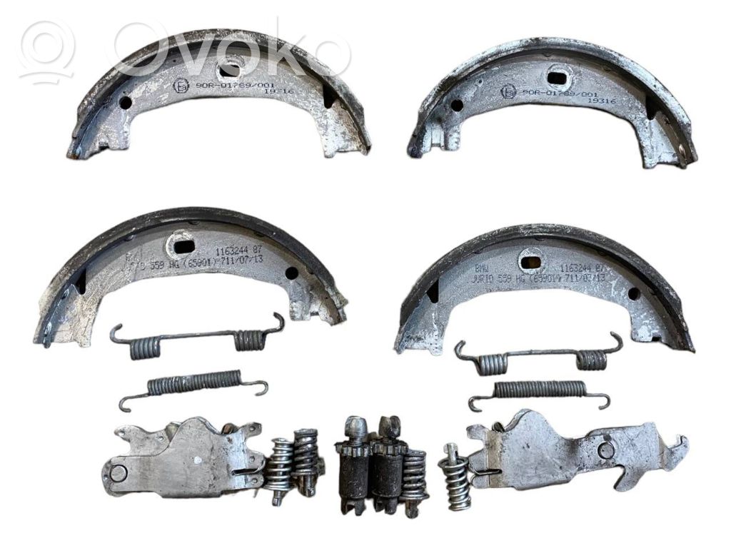 BMW 1 F20 F21 Bremsbelege Handbremse 
