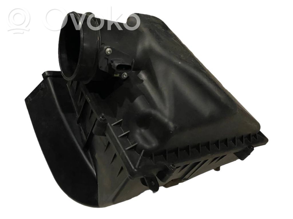 BMW 8 G14 Air filter box 