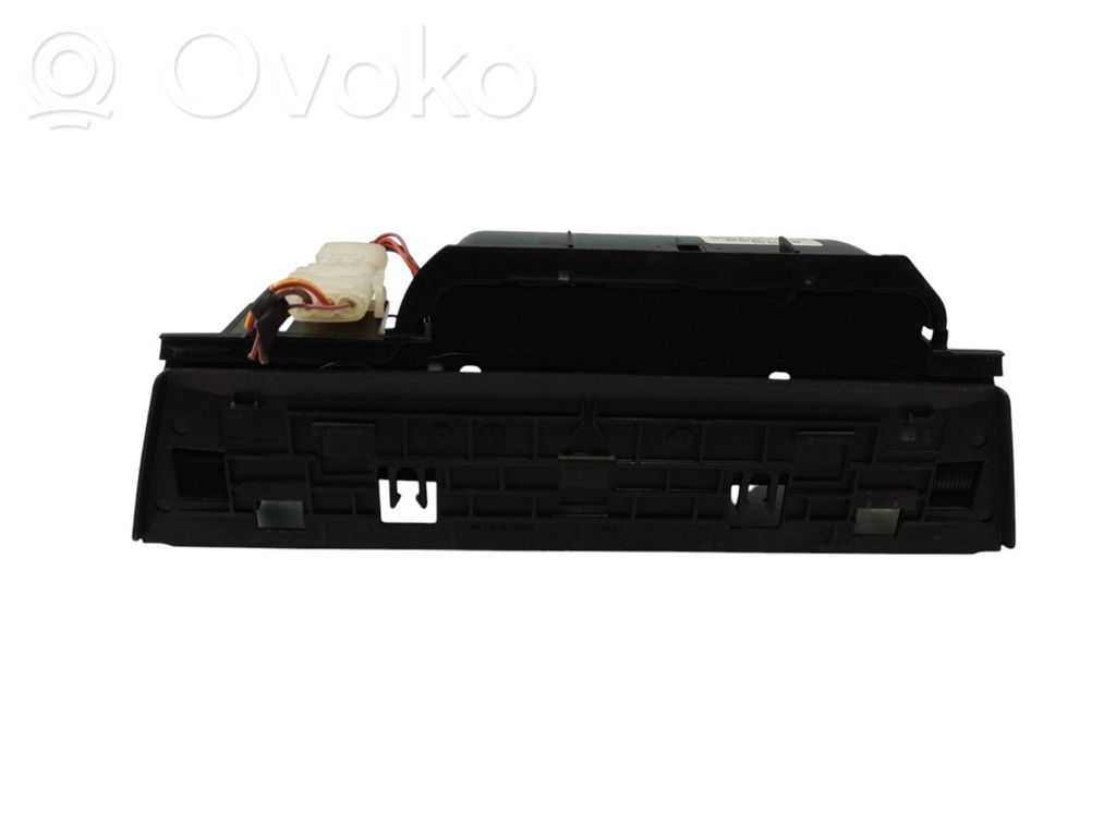 BMW 7 F01 F02 F03 F04 Scrumieră 