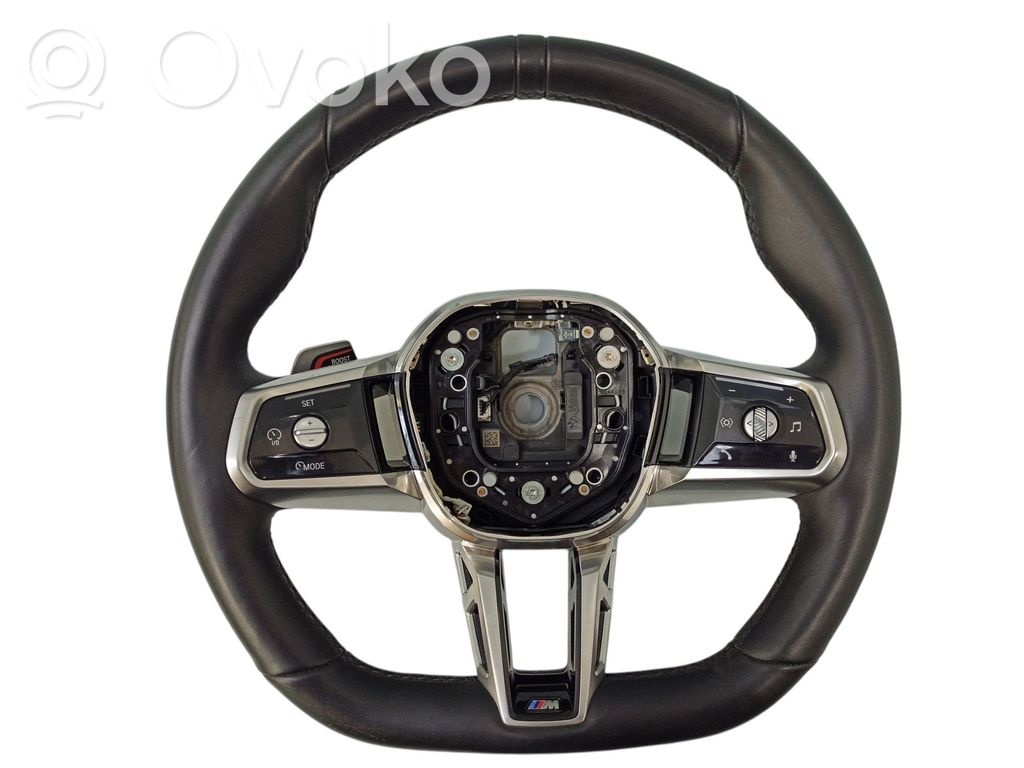 BMW i5 G60 Stūre 