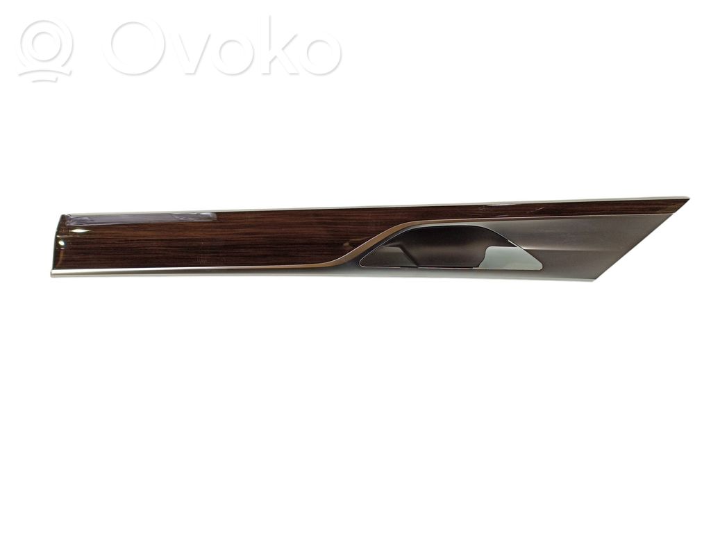 Panel trim   7450806