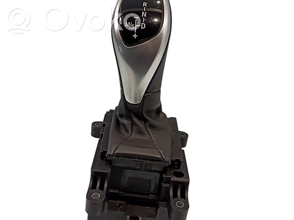 BMW 5 F10 F11 Pavarų perjungimo svirtis 