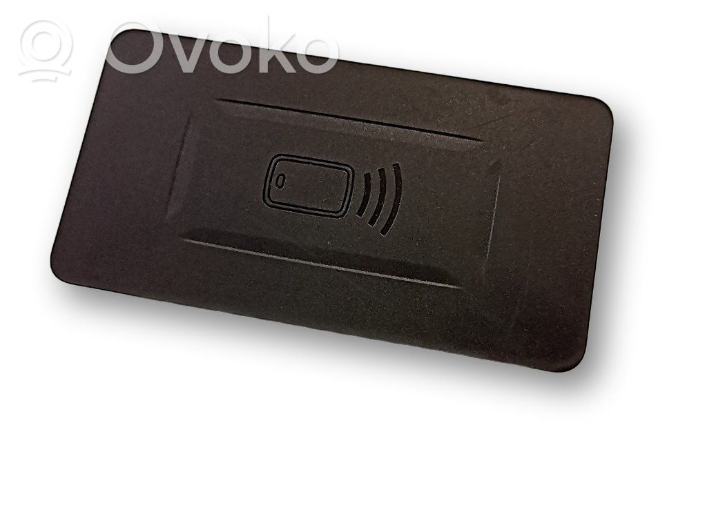 BMW 2 G42 Wireless charging module 