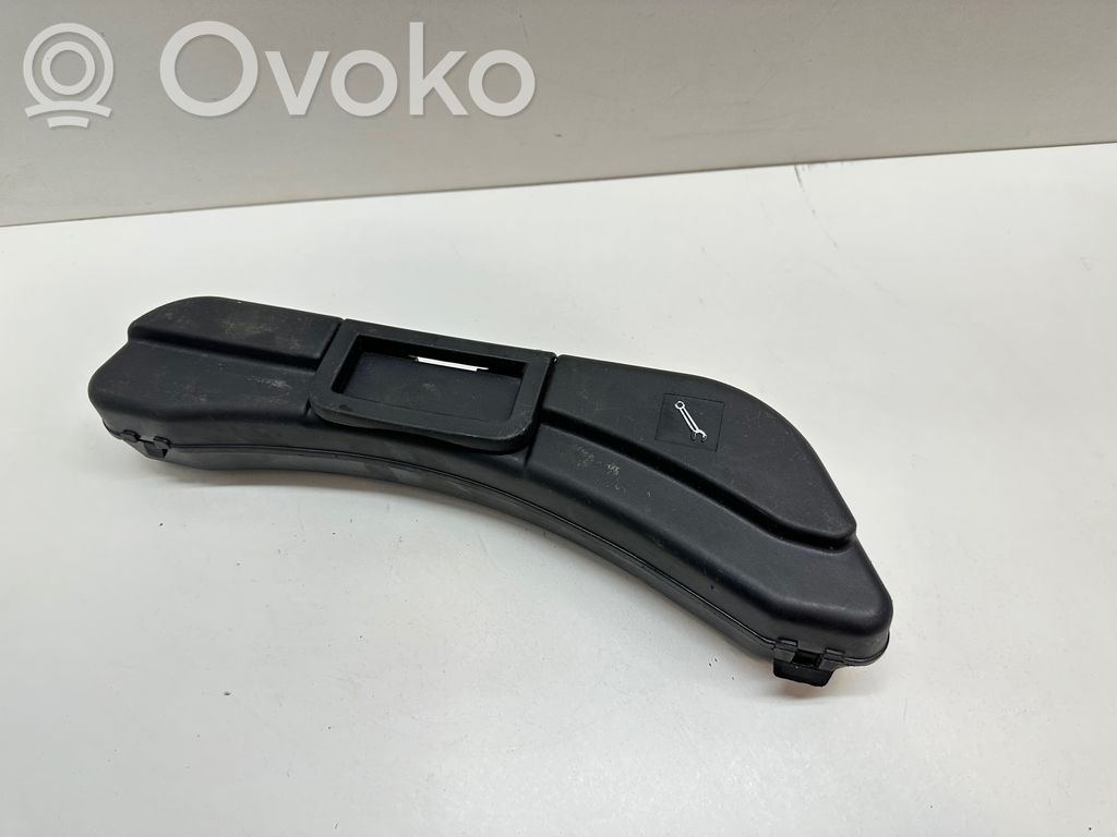 Audi A4 S4 B7 8E 8H Tool box 