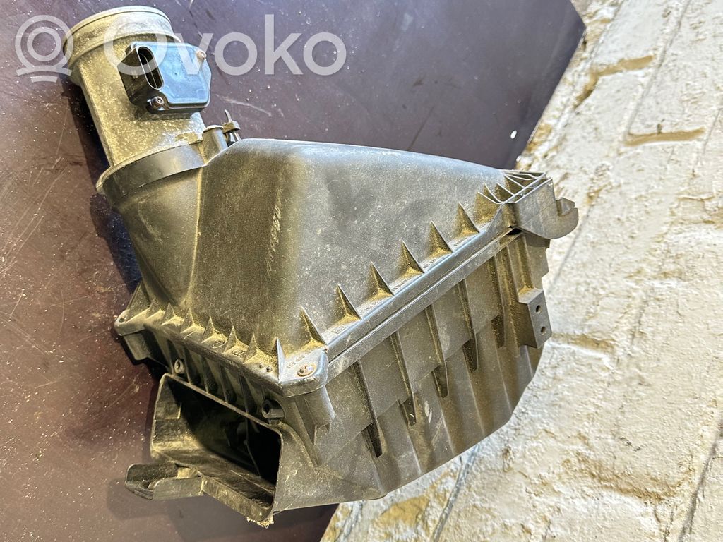Audi A4 S4 B6 8E 8H Air filter box 