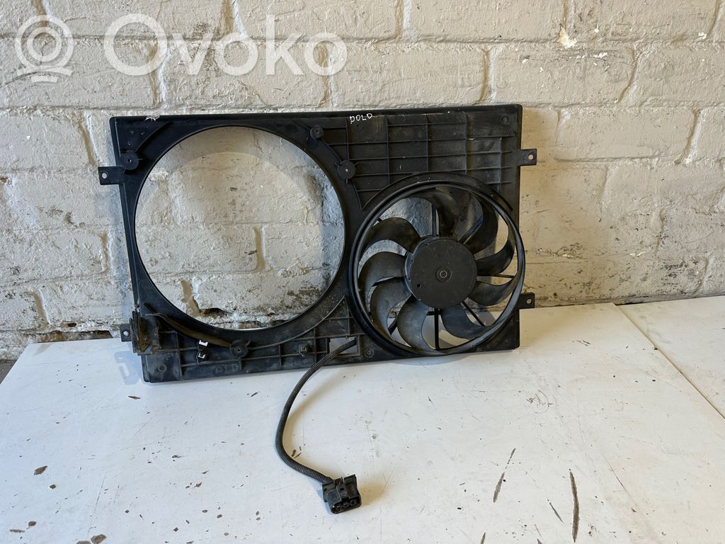 Volkswagen Polo Osłona wentylatora chłodnicy 