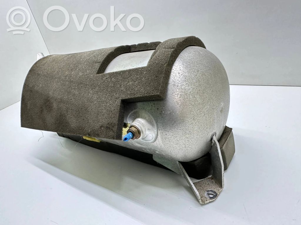 Audi Q7 4L Zbiornik powietrza tylnego zawieszenia pneumatycznego 