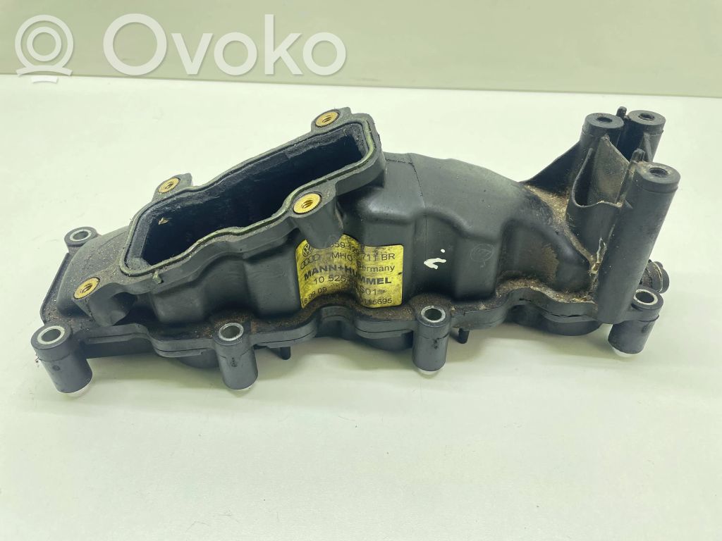 Audi A6 S6 C5 4B Intake manifold 